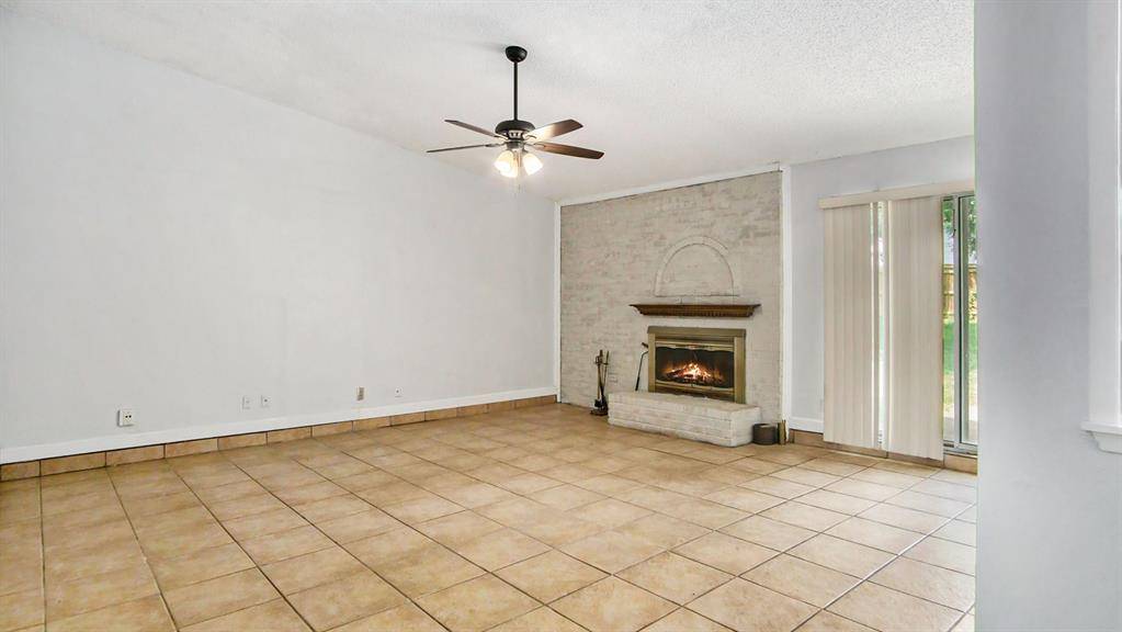 Arlington, TX 76006,1934 Lost Creek Drive