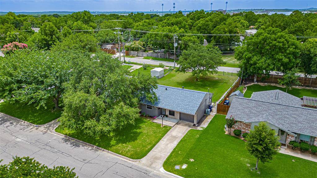 Burleson, TX 76028,217 Wintercrest Road