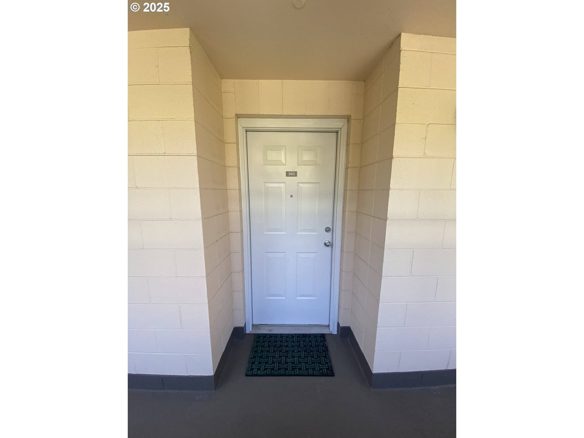 Portland, OR 97210,6685 W BURNSIDE ST #343