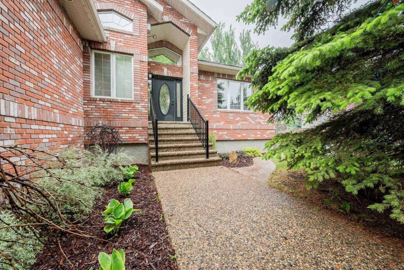 Wedgewood, AB T8W 2G7,4612 93B ST