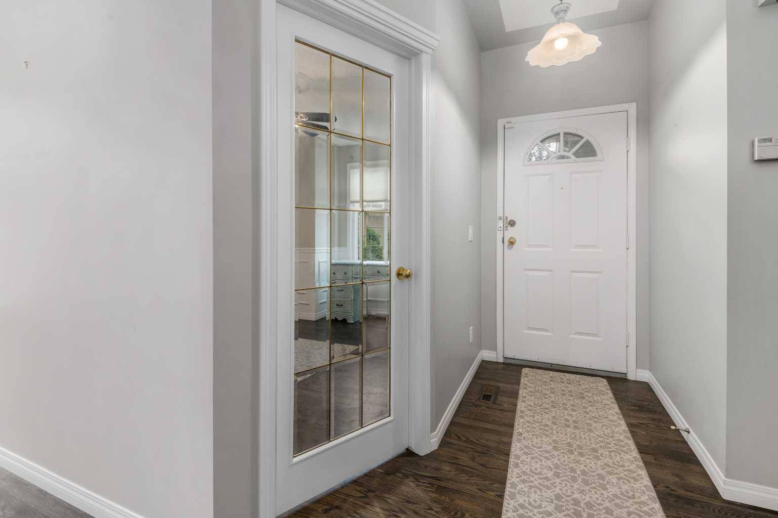 Calgary, AB T3B 5L1,220 Silver Creek Mews Northwest