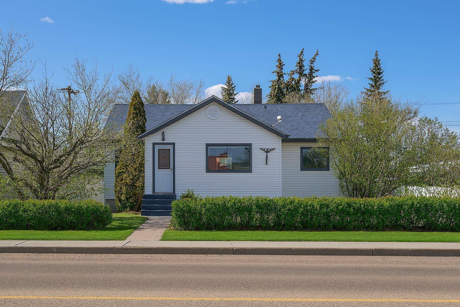 4936 49 ST, Hardisty, AB T0B1V0