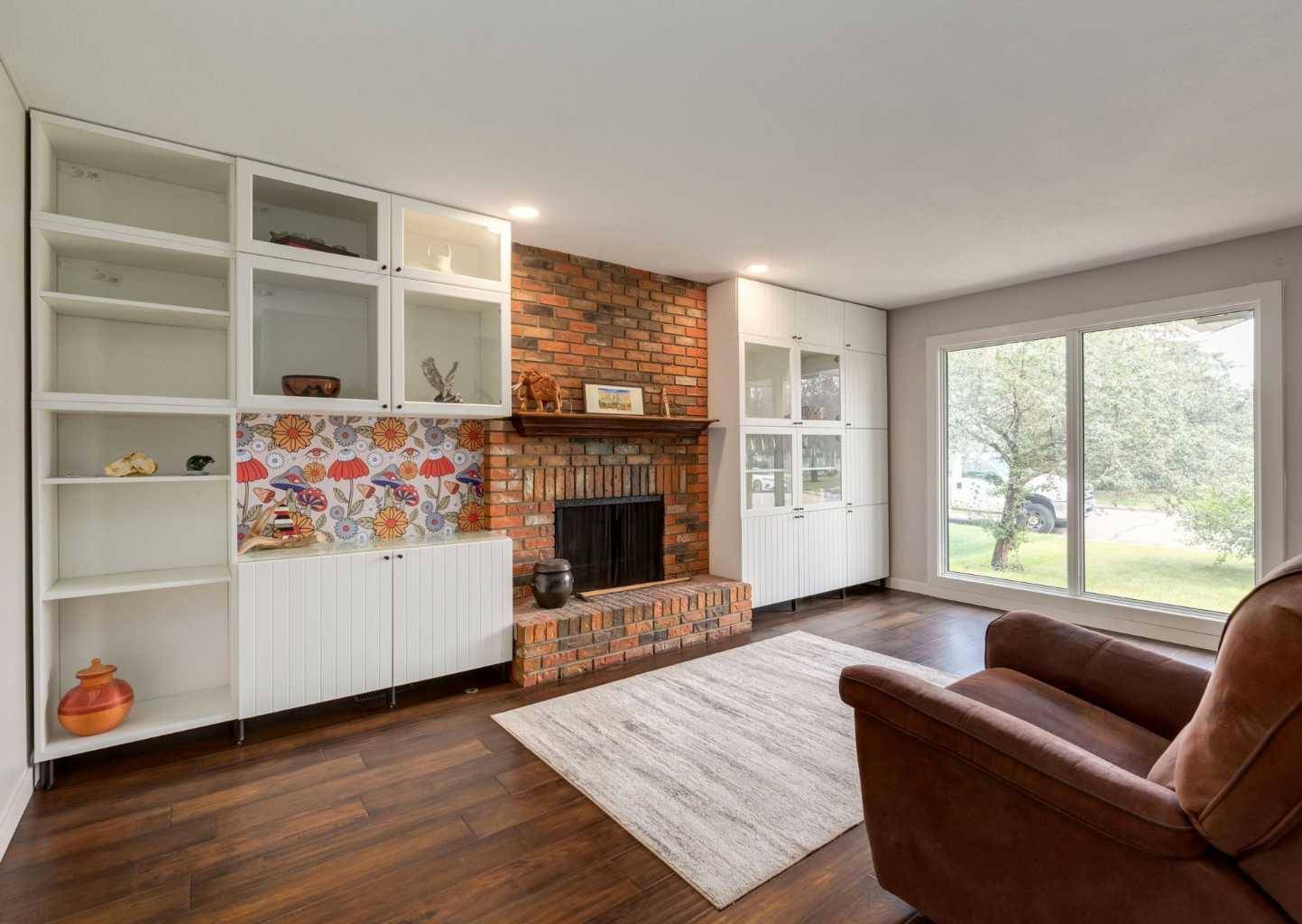 Calgary, AB T3B 5G2,127 Silvercreek Close NW