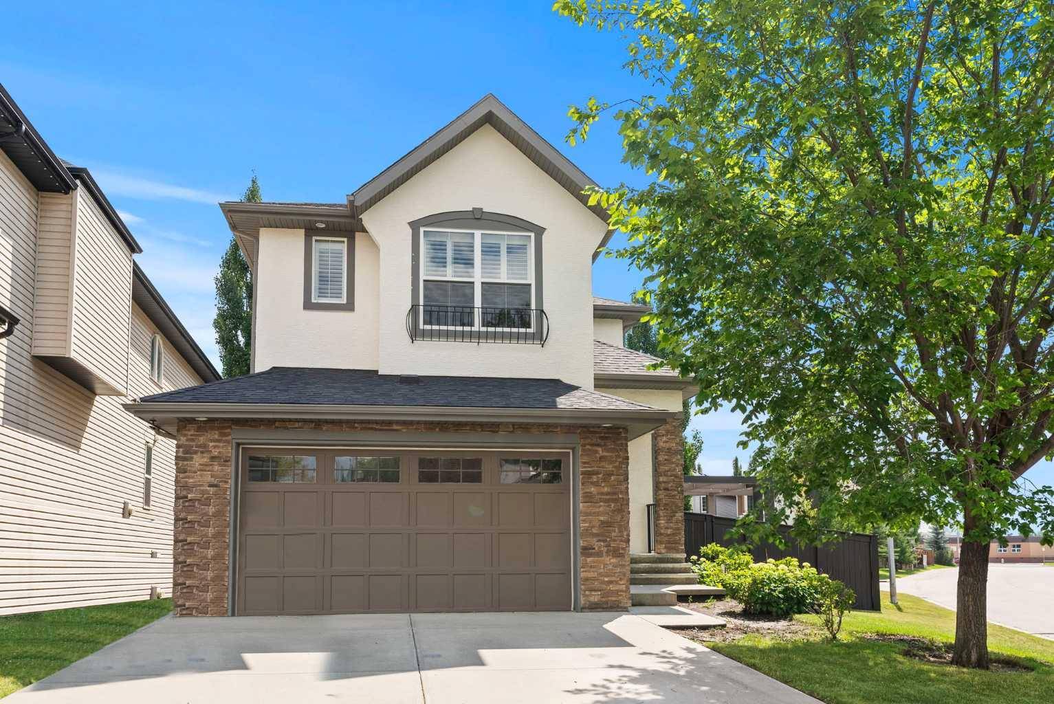 4 Cranarch Bay SE, Calgary, AB T3M 0W6