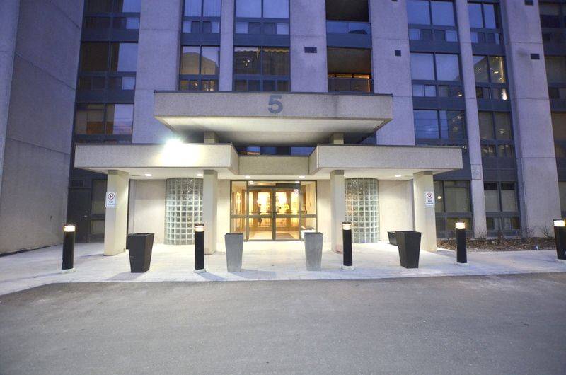 Toronto C14, ON M2N 6M7,5 Kenneth AVE #1206