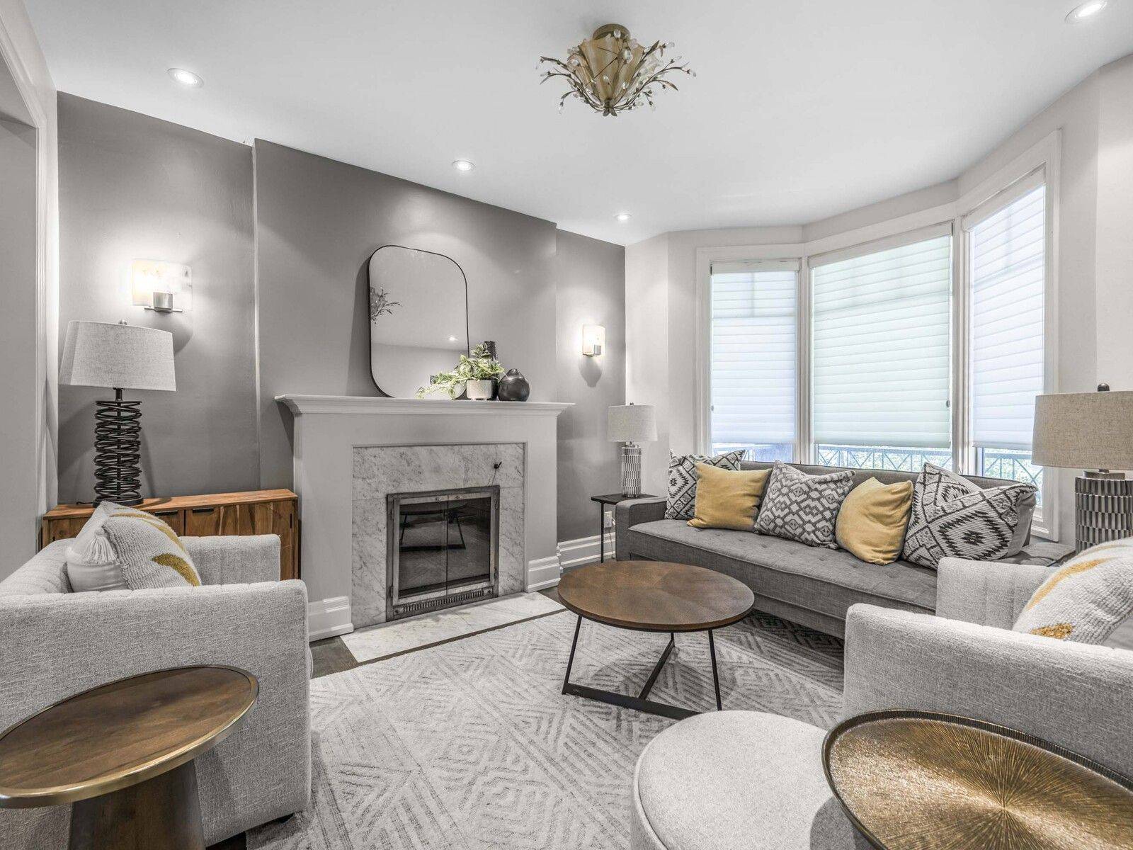 Toronto C03, ON M6C 1M2,33 Holland Park AVE