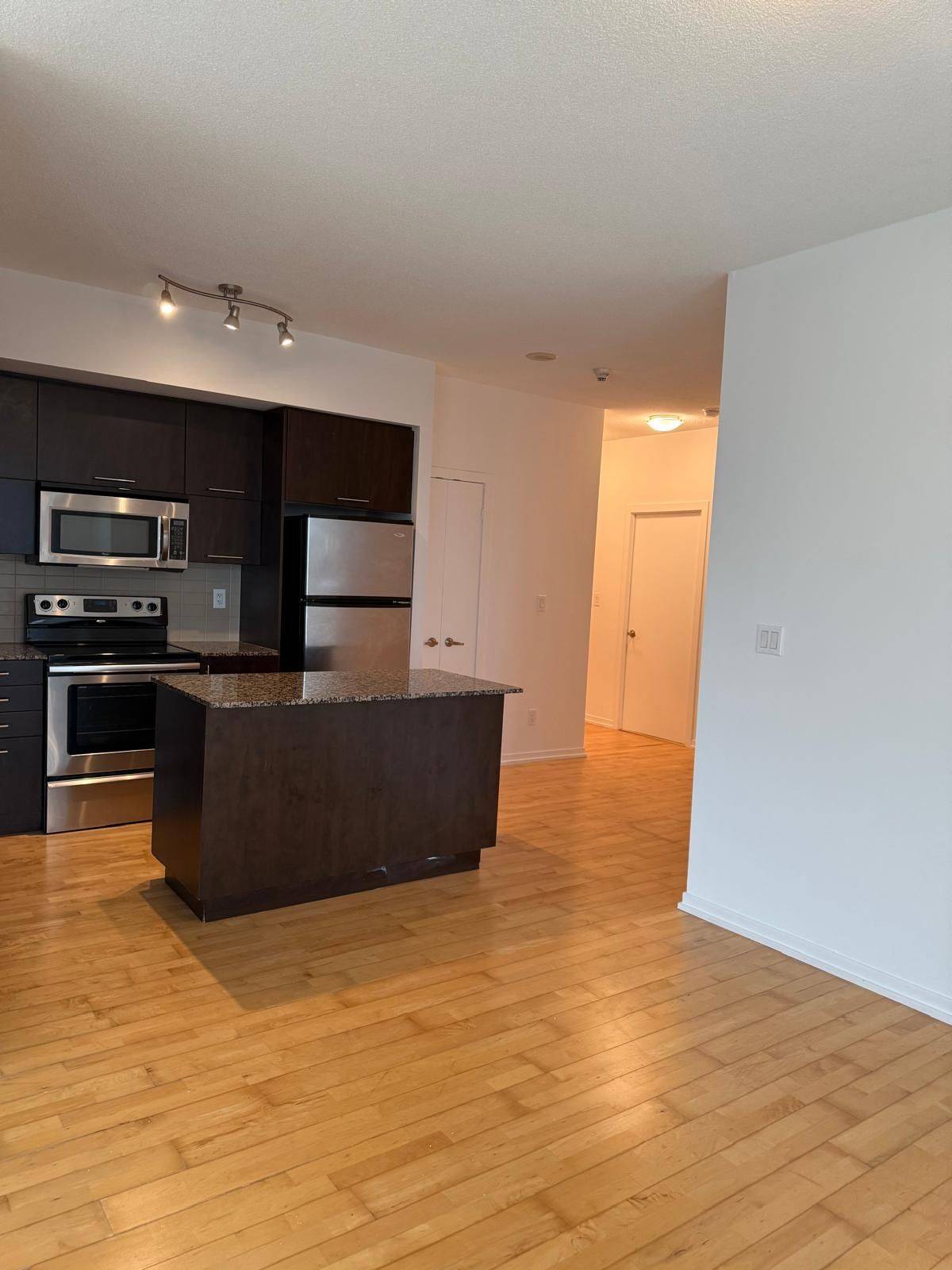 Toronto C01, ON M5J 0A6,55 Bremner BLVD #1301