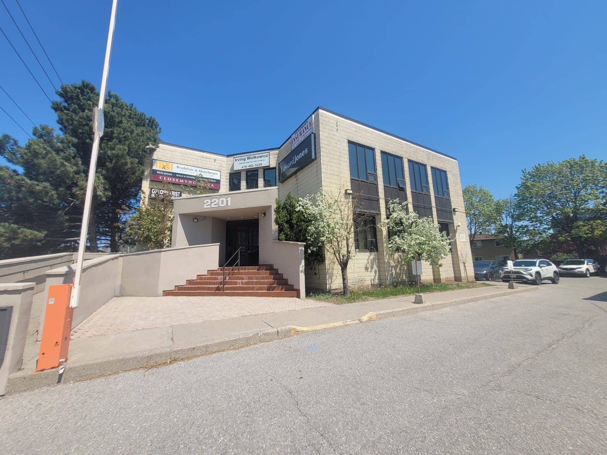 Toronto E05, ON M1T 1V5,2201 Warden AVE