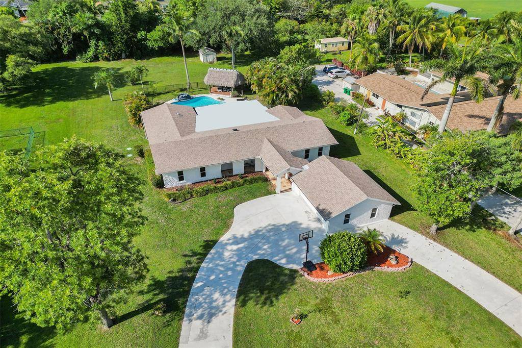 13770 SW 18th Ct, Davie, FL 33325