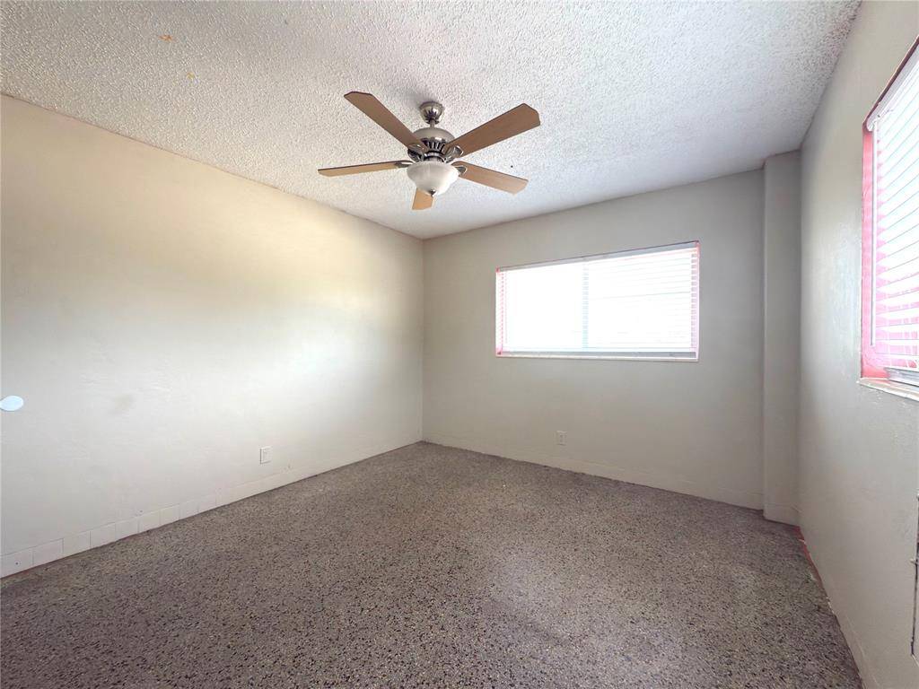 Oakland Park, FL 33334,530 NE 34th Ct #1