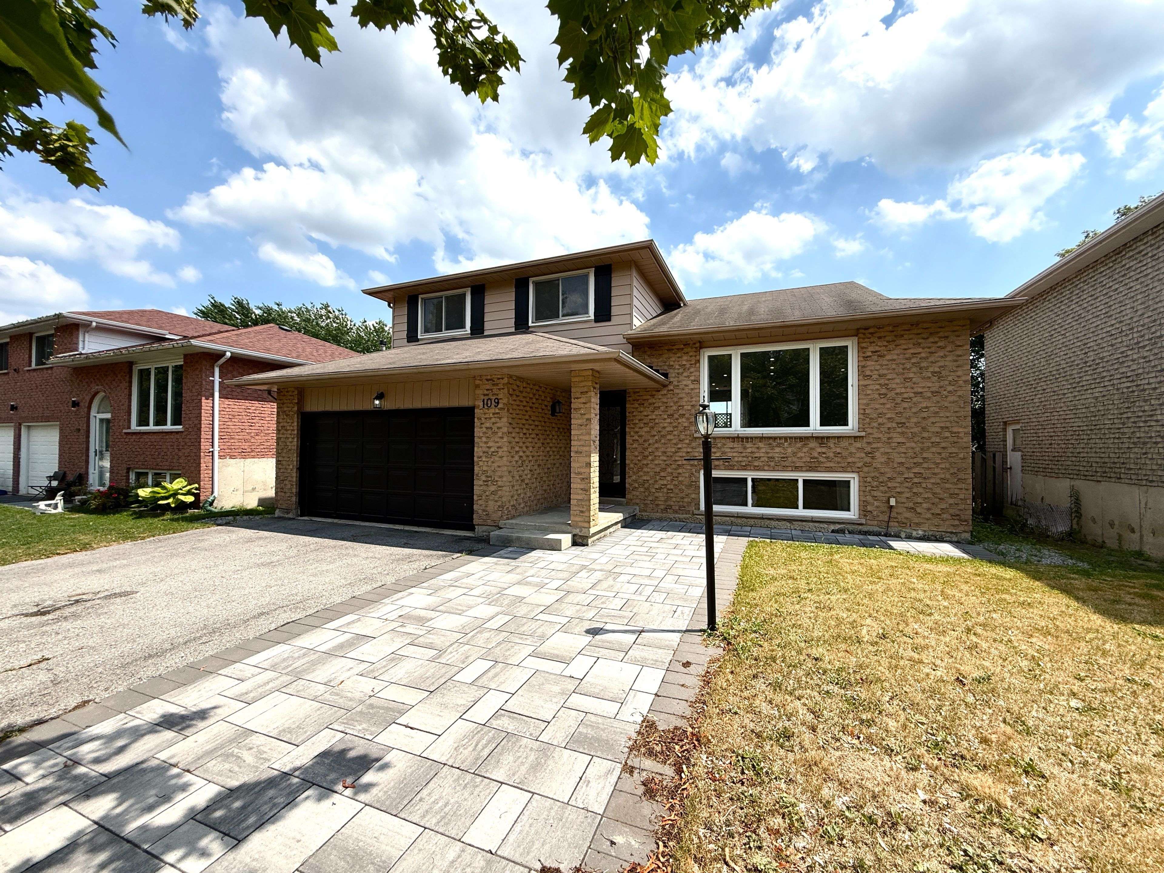Bradford West Gwillimbury, ON L3Z 2N6,109 Imperial CRES