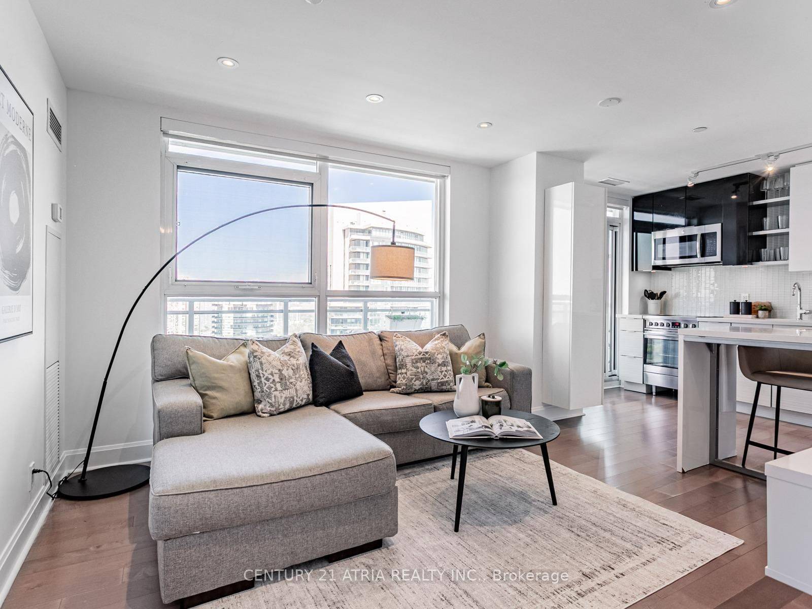 Toronto W06, ON M8V 1A1,33 Shore Breeze DR #3208