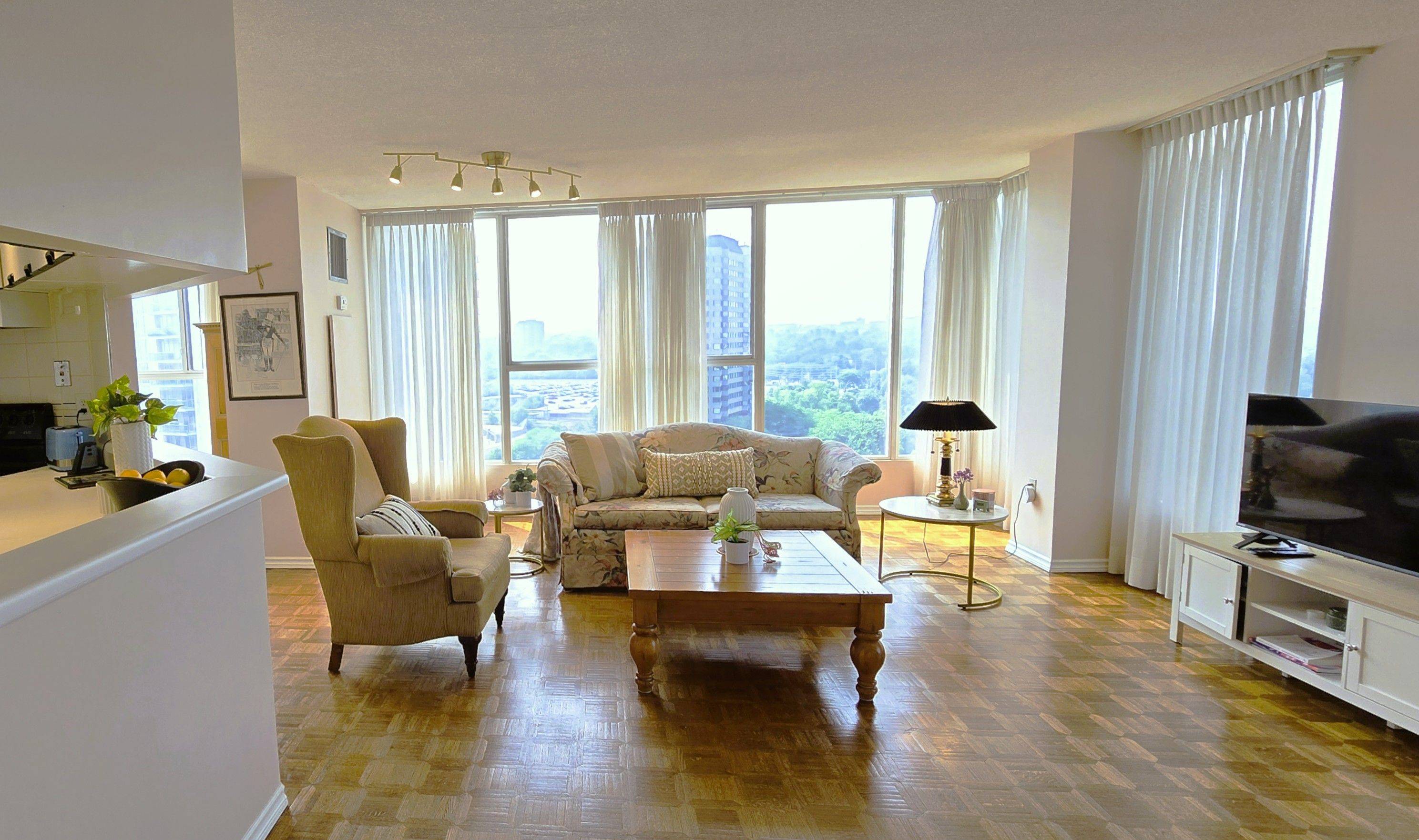 Mississauga, ON L5J 4R4,1271 Walden CIR #PH201