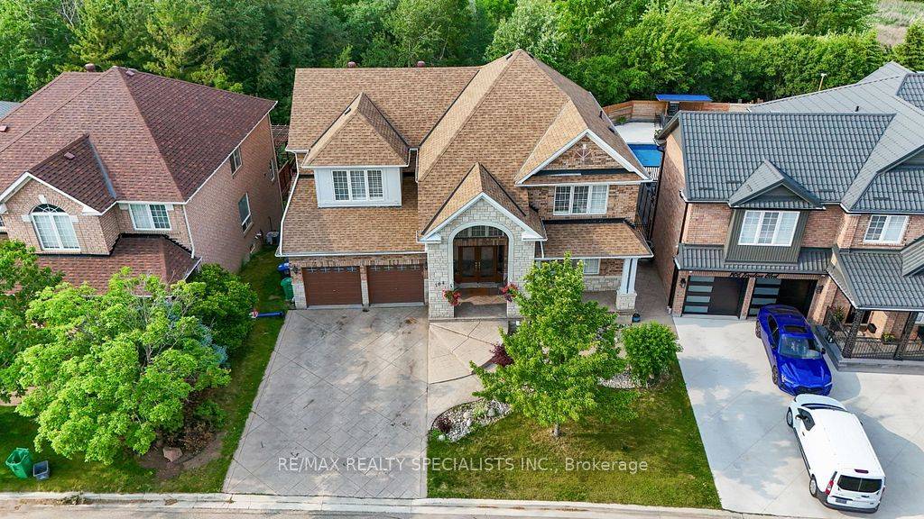 Brampton, ON L6P 1A7,104 Treeline BLVD