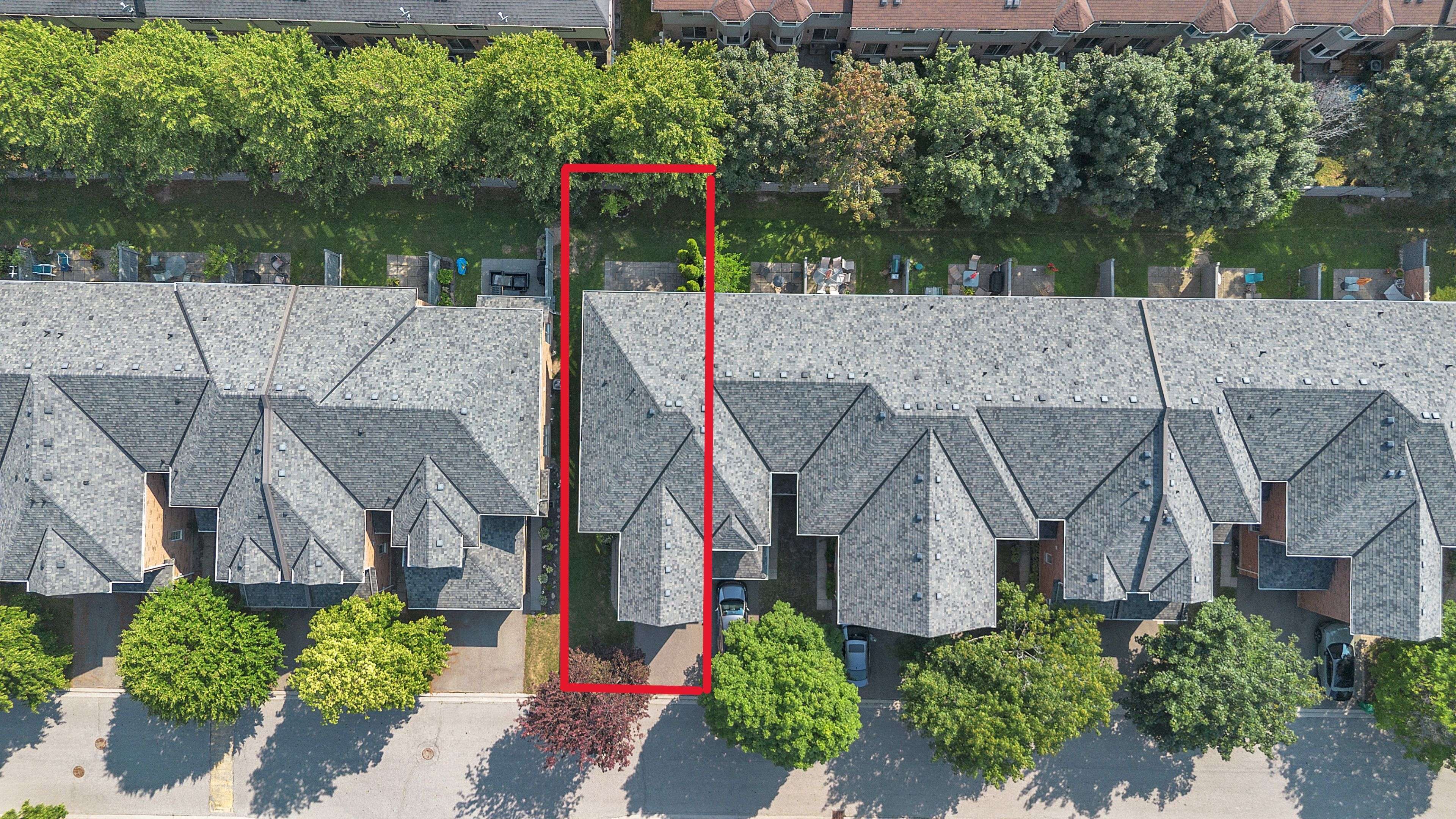 Mississauga, ON L5M 6G4,2665 Thomas ST #8