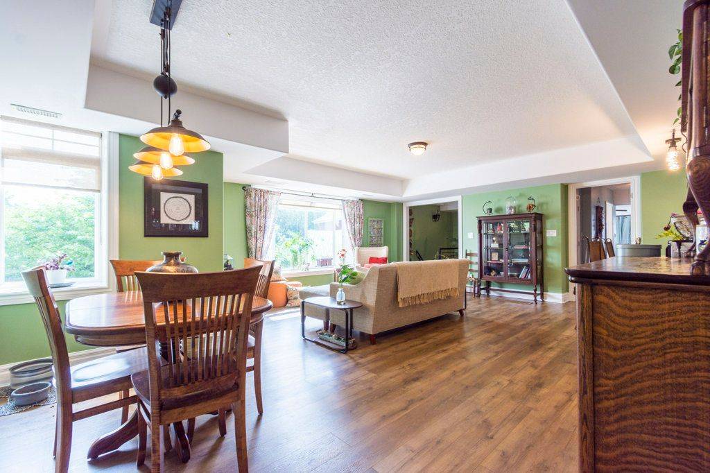 Belleville, ON K8N 4L1,145 Farley AVE #103