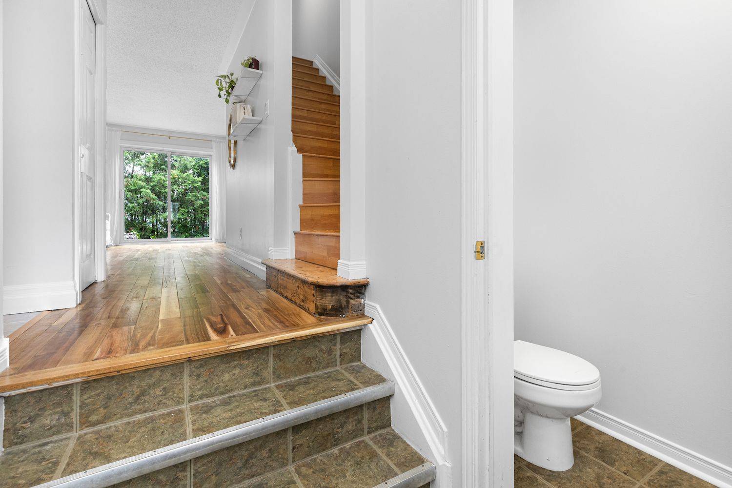 Carleton Place, ON K7C 4R1,240 Mississippi CT #15