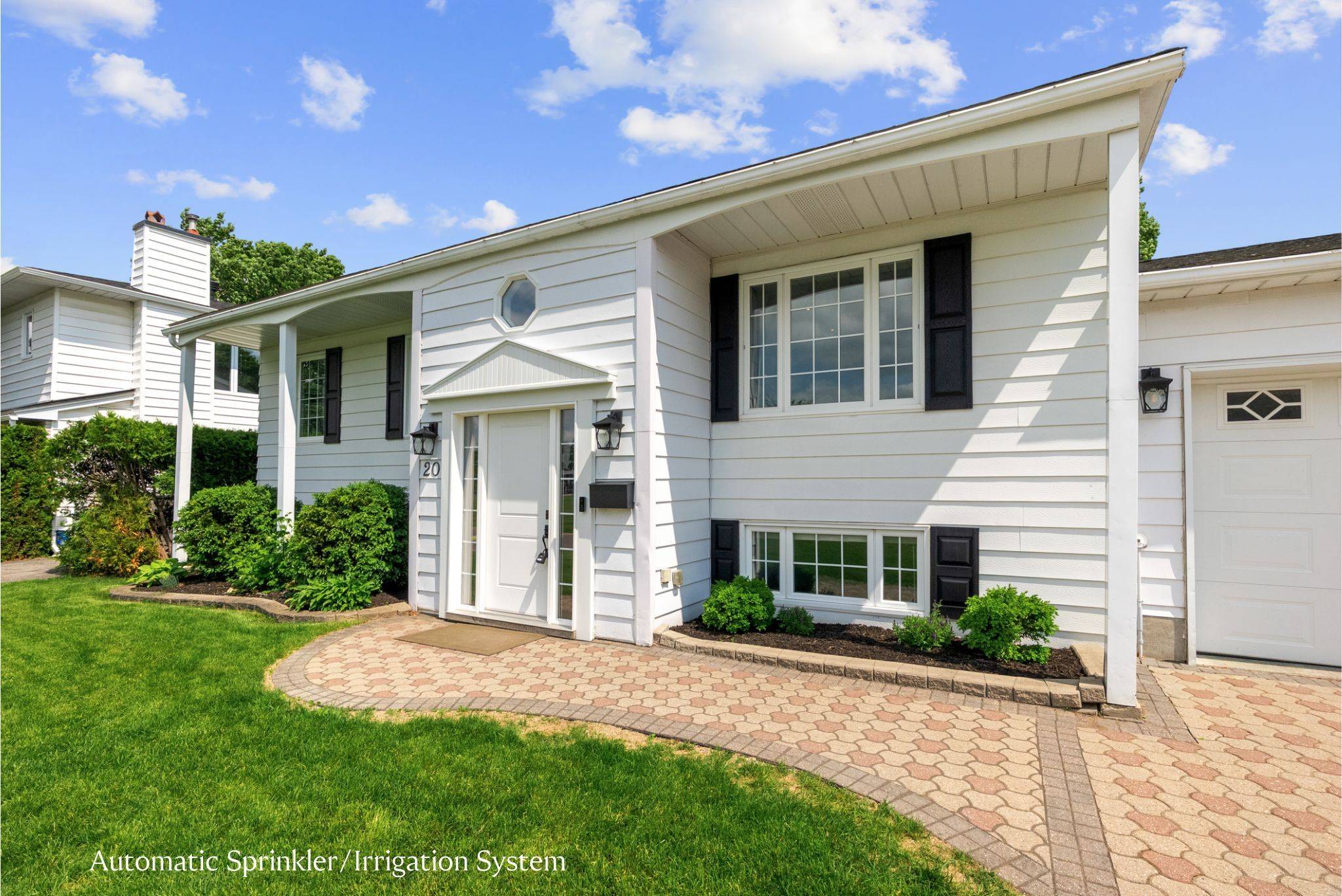 Cityview - Parkwoods Hills - Rideau Shore, ON K2E 5R7,20 Assiniboine DR