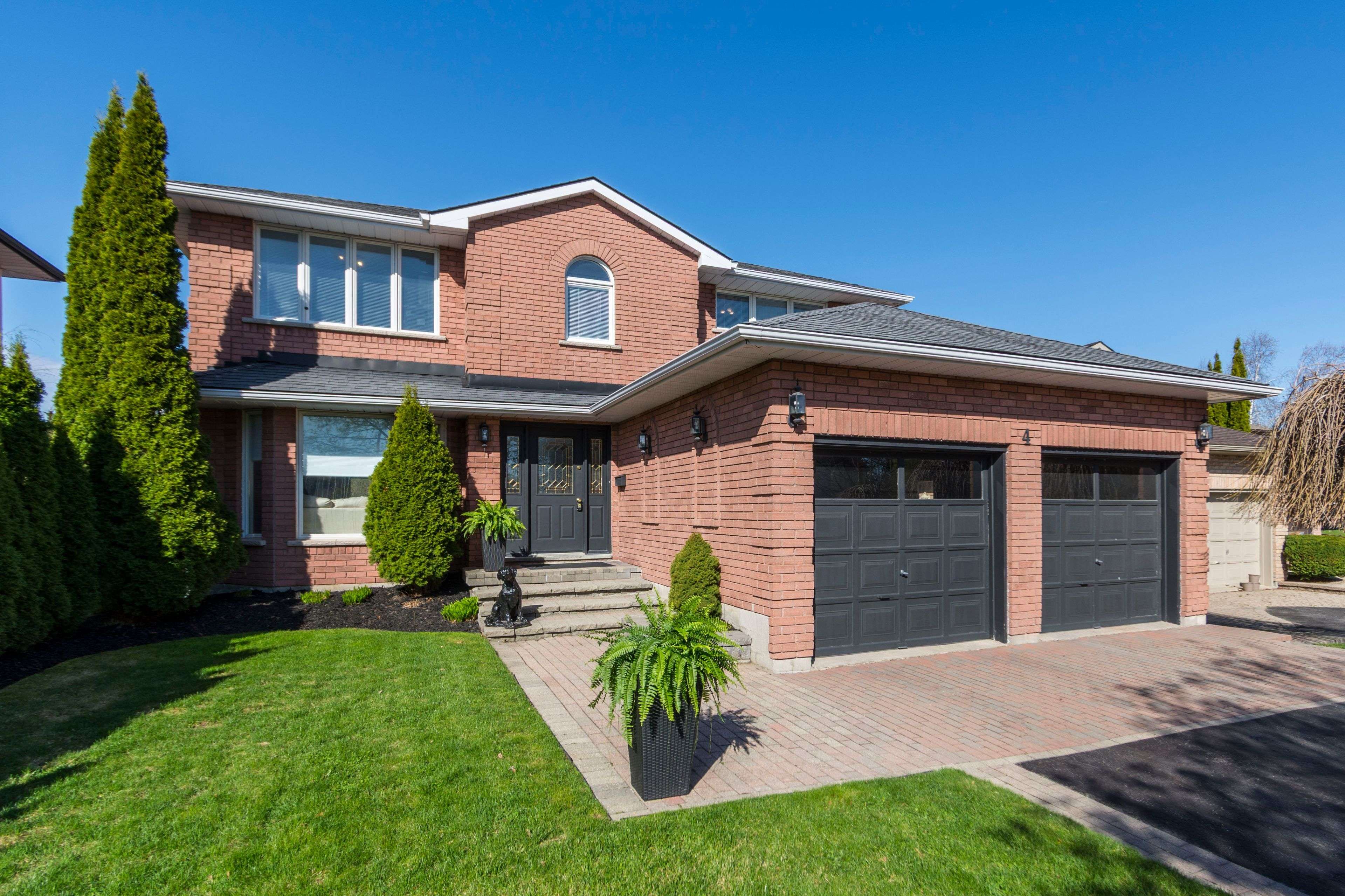 4 Queensboro CT, Belleville, ON K8P 5E5