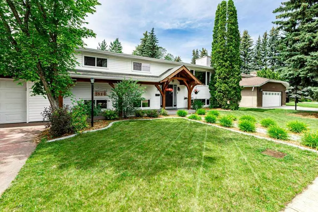 Red Deer, AB T4N 3K3,3528 44A AVE