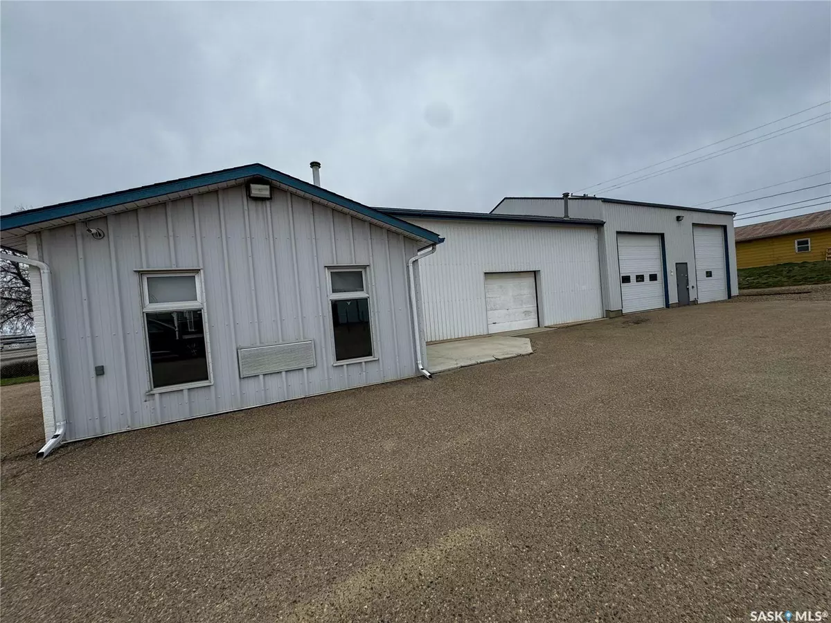 Swift Current, SK S9H 3S9,1451 North Service ROAD W