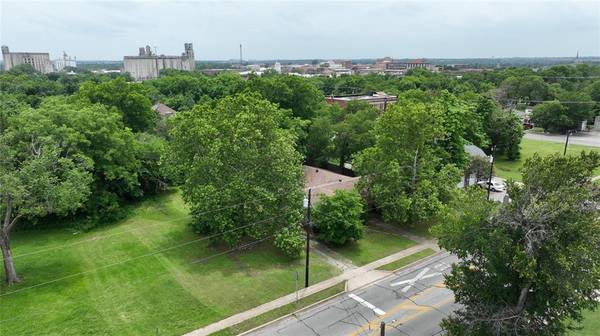 Sherman, TX 75090,520 E Brockett Street