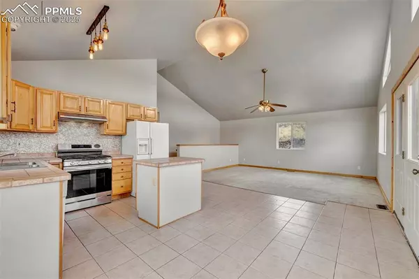 Guffey, CO 80820,180 E Cobb LN