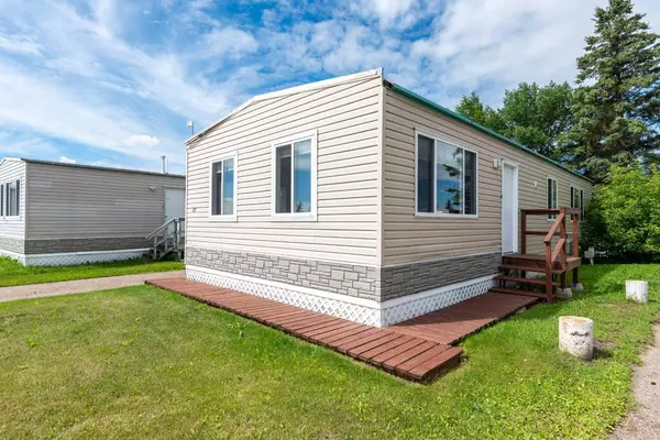 Lloydminster, AB T9V 2A3,5308 57 ST #67