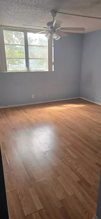 Plantation, FL 33317,403 NW 68th Ave #214