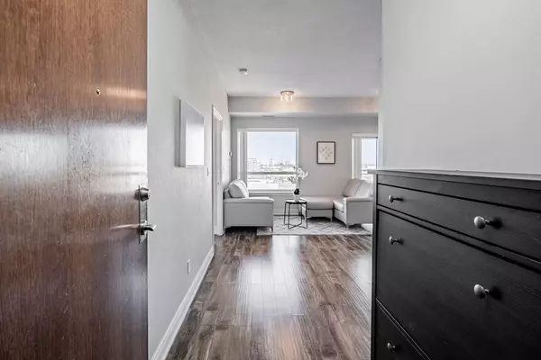 Brampton, ON L6Y 1M6,215 Queen ST E #1403