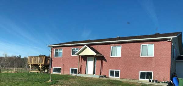 1862 Emmett RD, Orleans - Cumberland And Area, ON K4C 1S1