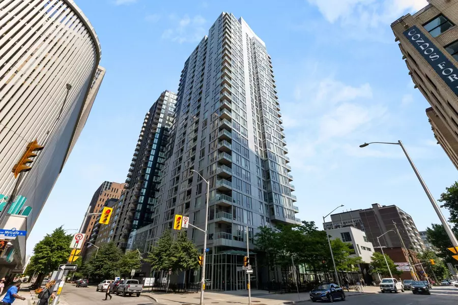 179 Metcalfe ST #1605, Ottawa Centre, ON K2P 1P7