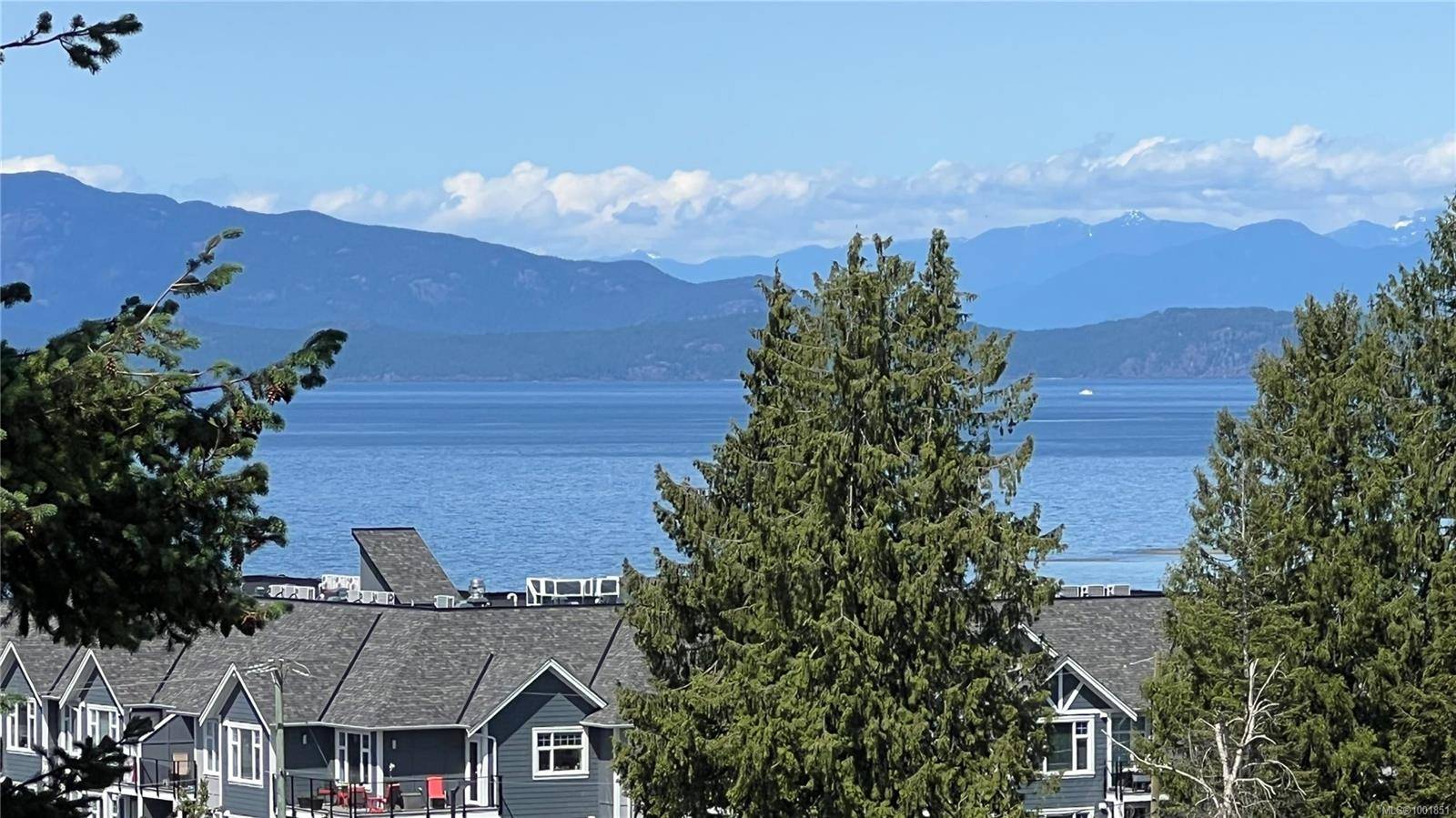 Parksville, BC V9P 0A4,297 Hirst Ave W #403