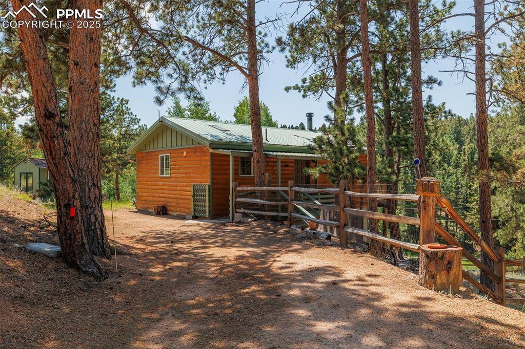 Florissant, CO 80816,66 Golden LN