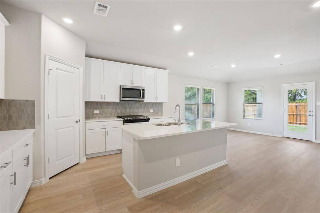 2204 Dunbar Drive, Sherman, TX 75092