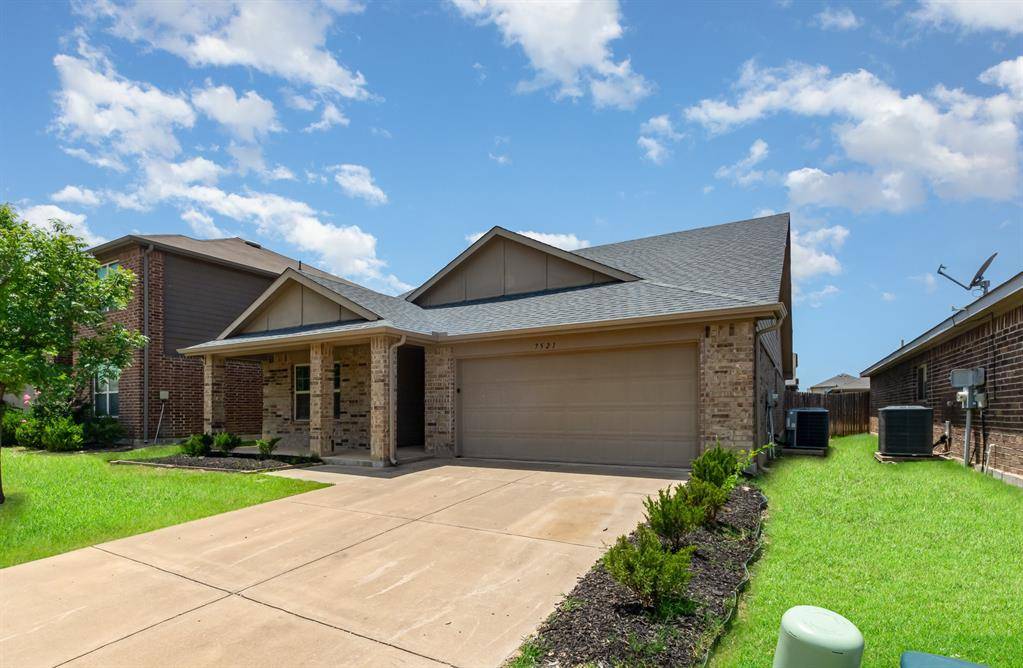 7521 Captain Lane, Fort Worth, TX 76179