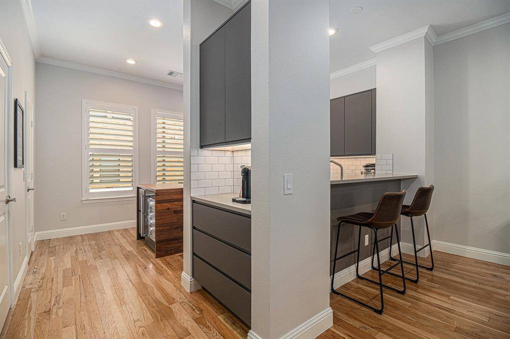 Fort Worth, TX 76102,724 E Bluff Street