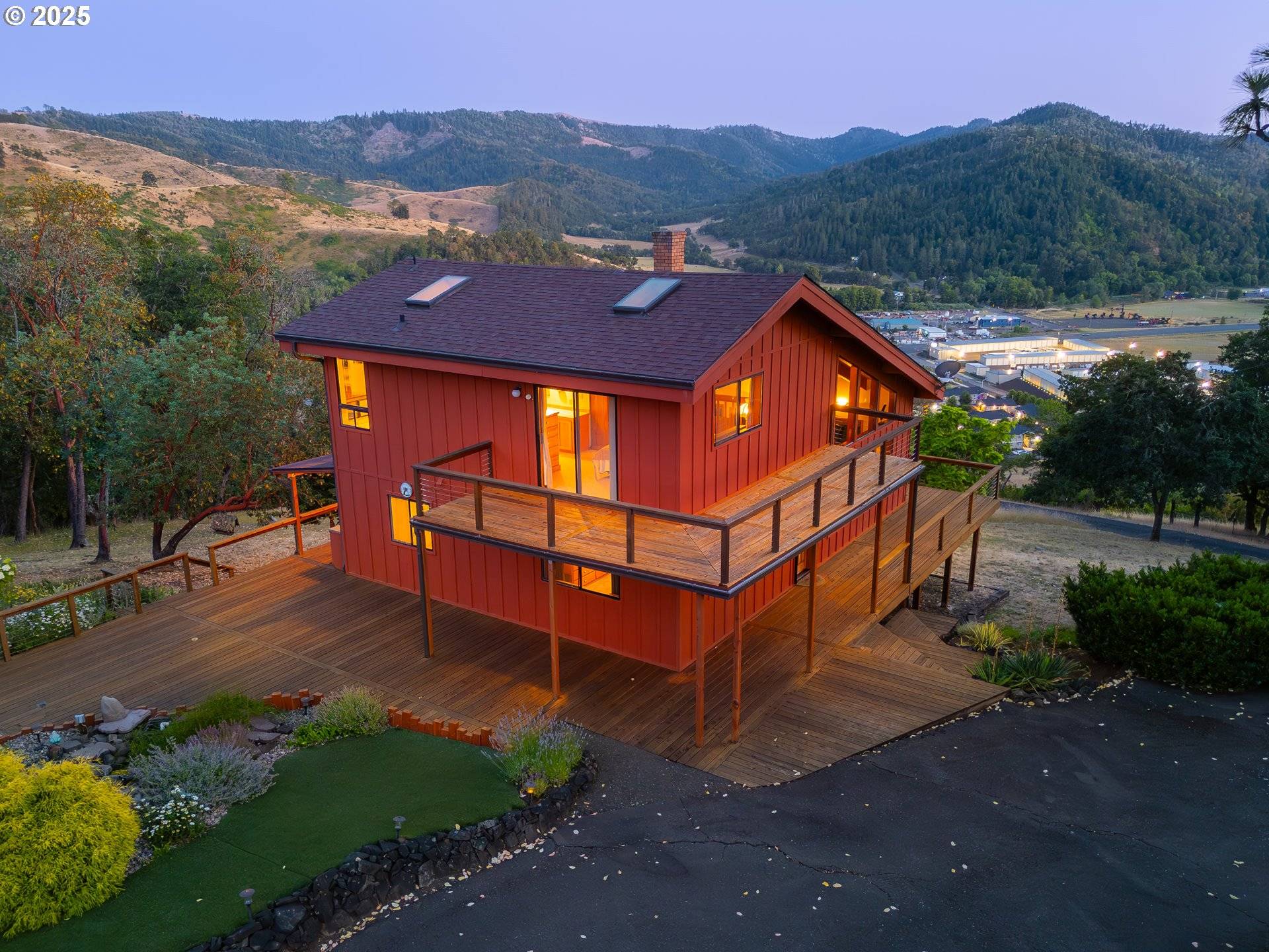 Roseburg, OR 97470,3932 N UMPQUA HWY