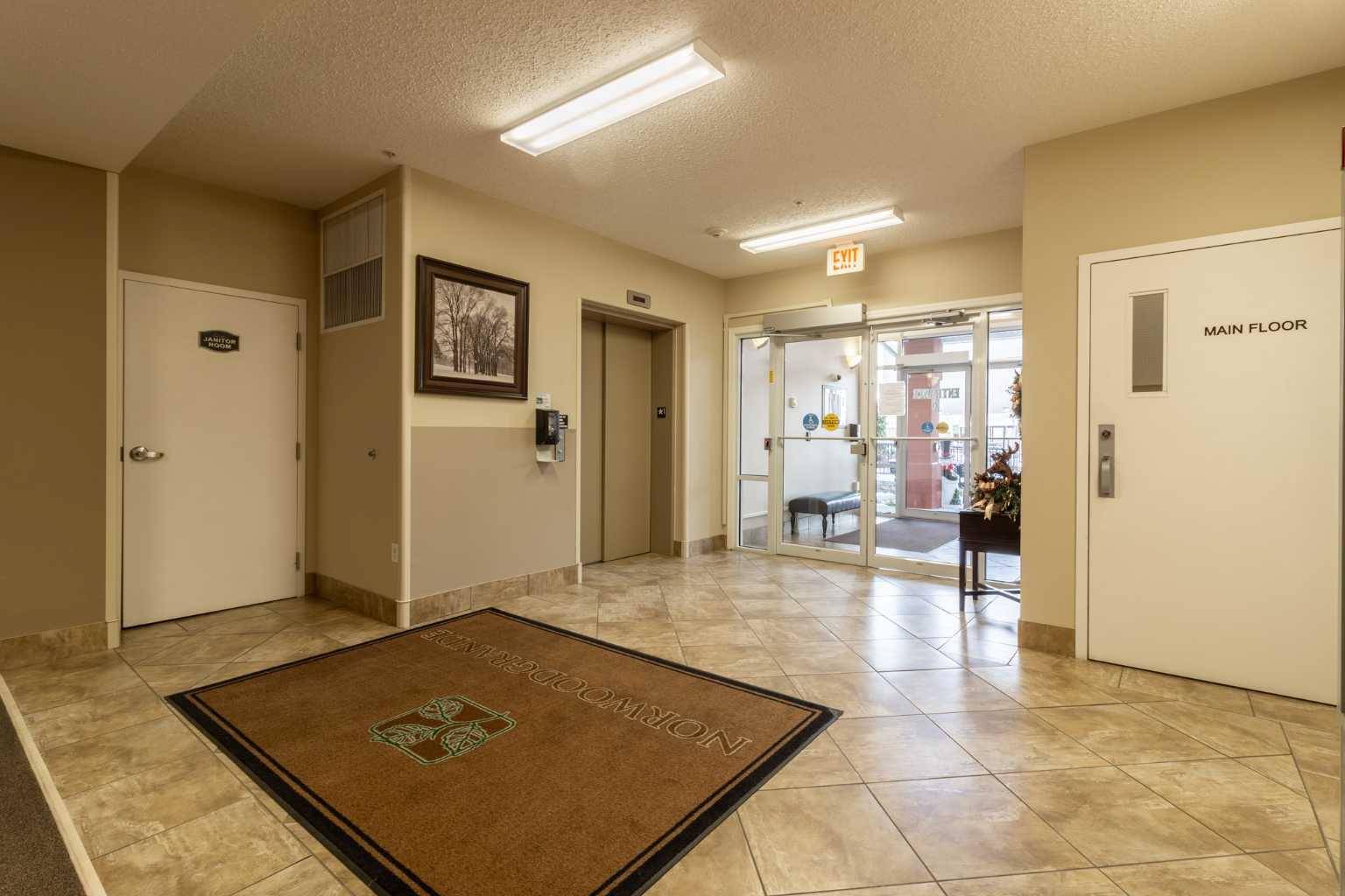 Medicine Hat, AB T1A3P9,2800 13 AVE Southeast #138