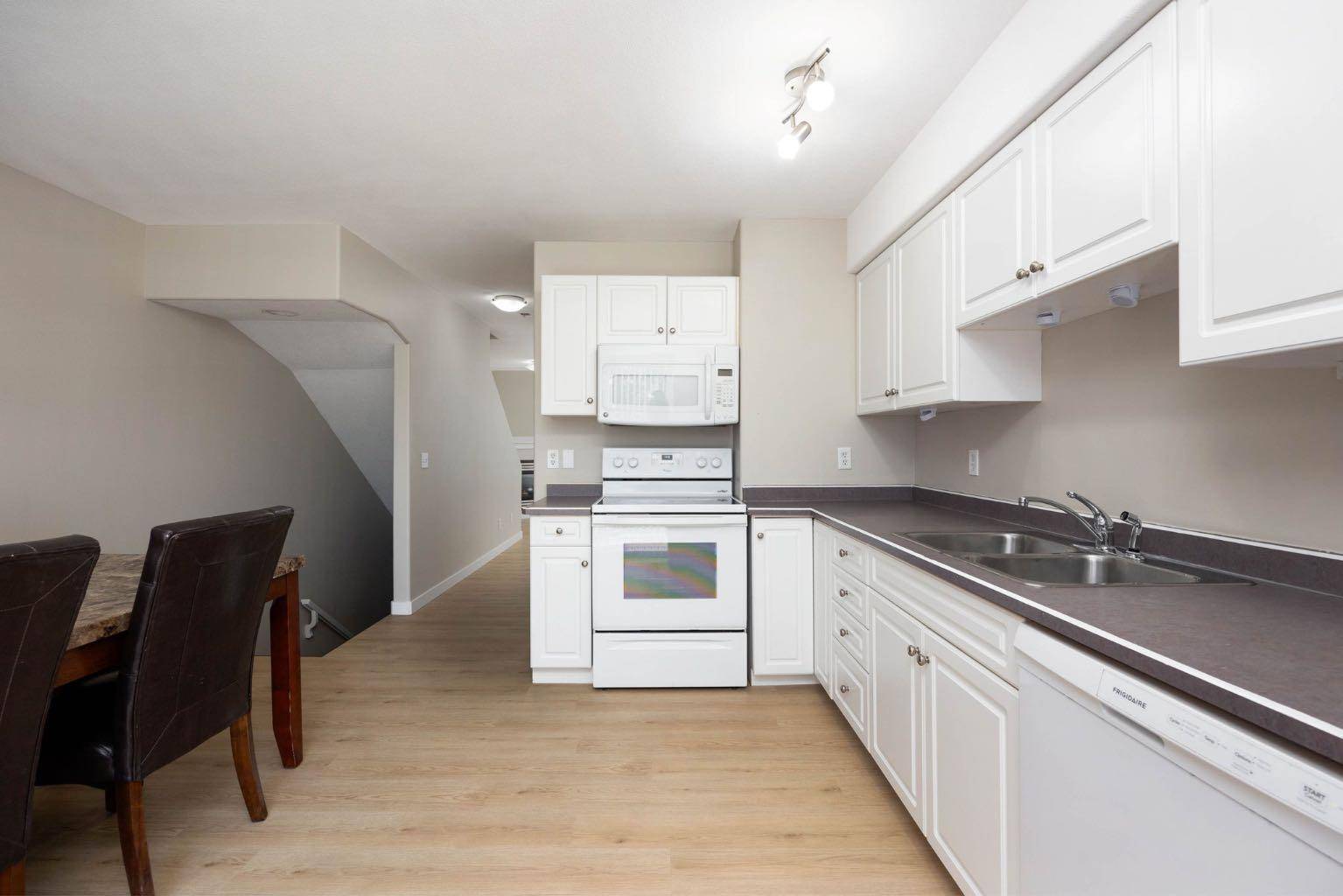 Fort Mcmurray, AB T9H 5N9,123 Arabian DR #103