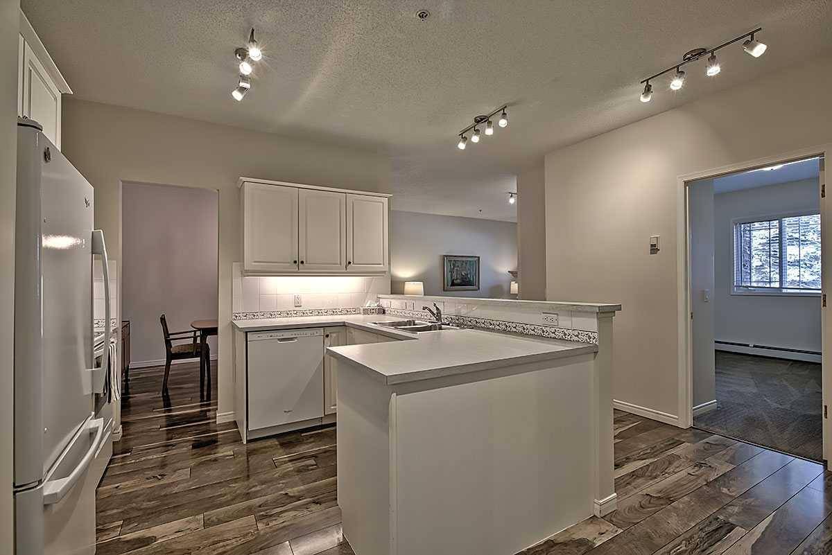 Calgary, AB T2V 5K2,2144 Paliswood RD Southwest #105