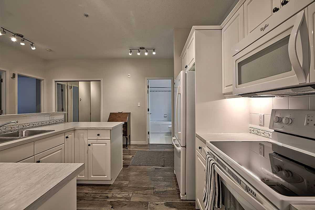Calgary, AB T2V 5K2,2144 Paliswood RD Southwest #105