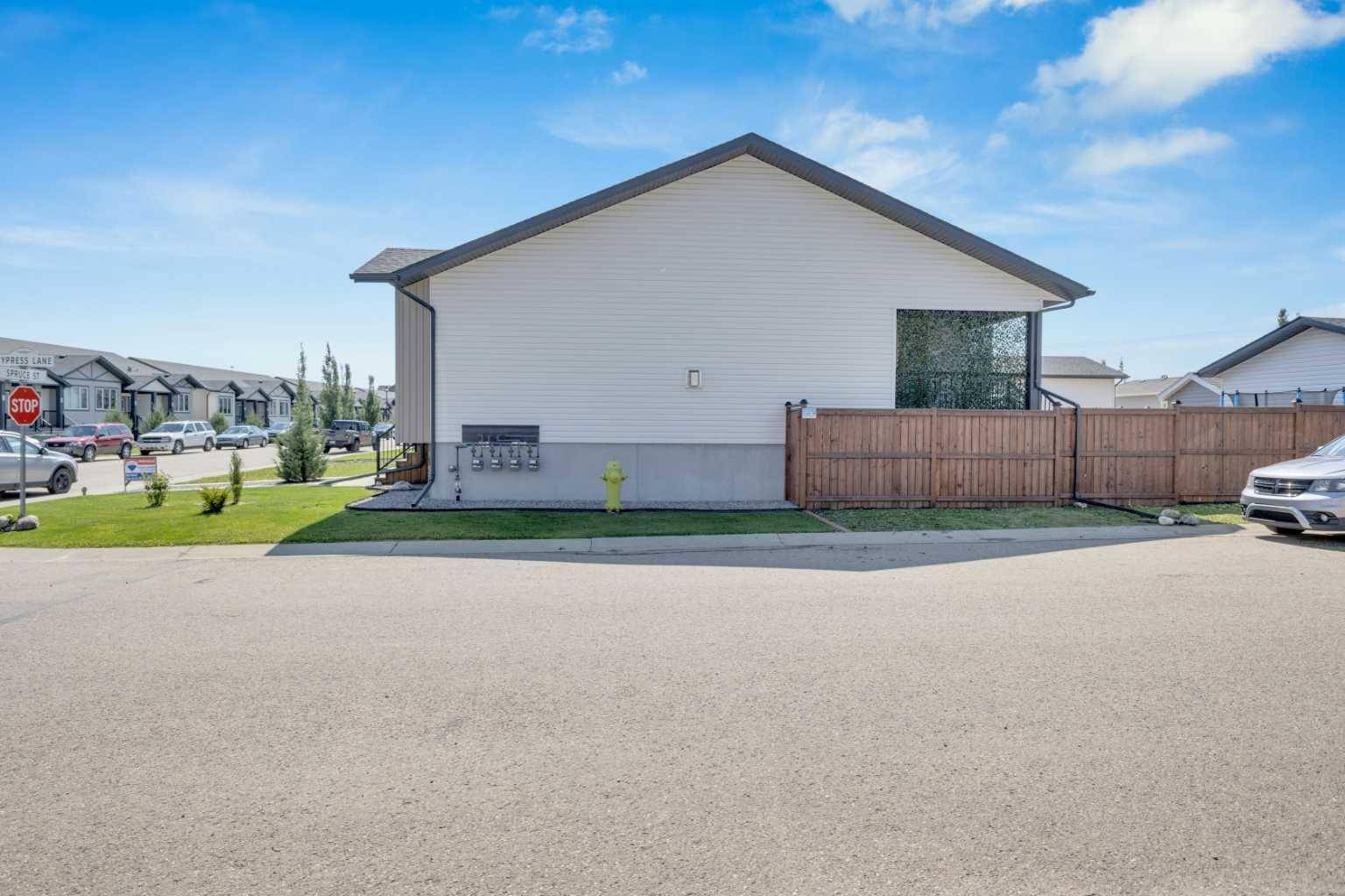 Springbrook, AB T4S 0N9,335 Spruce Street