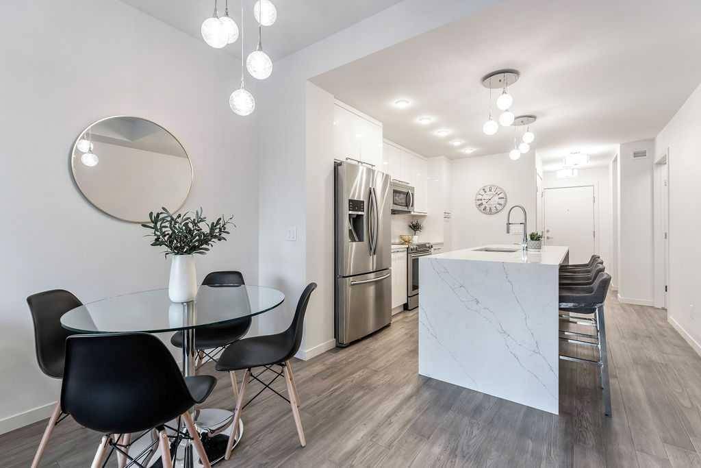Calgary, AB T2S 3H6,317 22 AVE SW #301