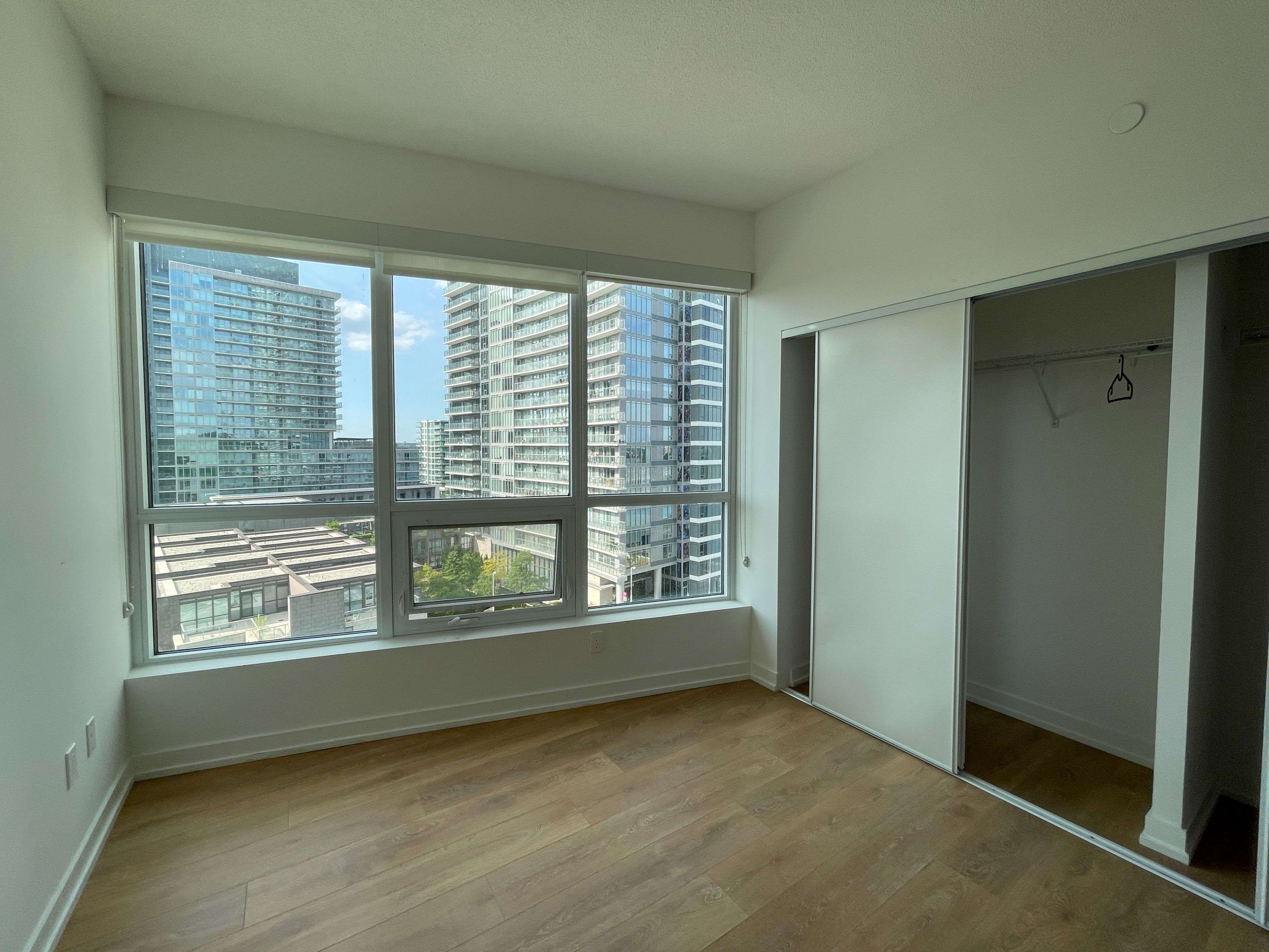 115 Mcmahon DR #705, Toronto C15, ON M2K 0E3