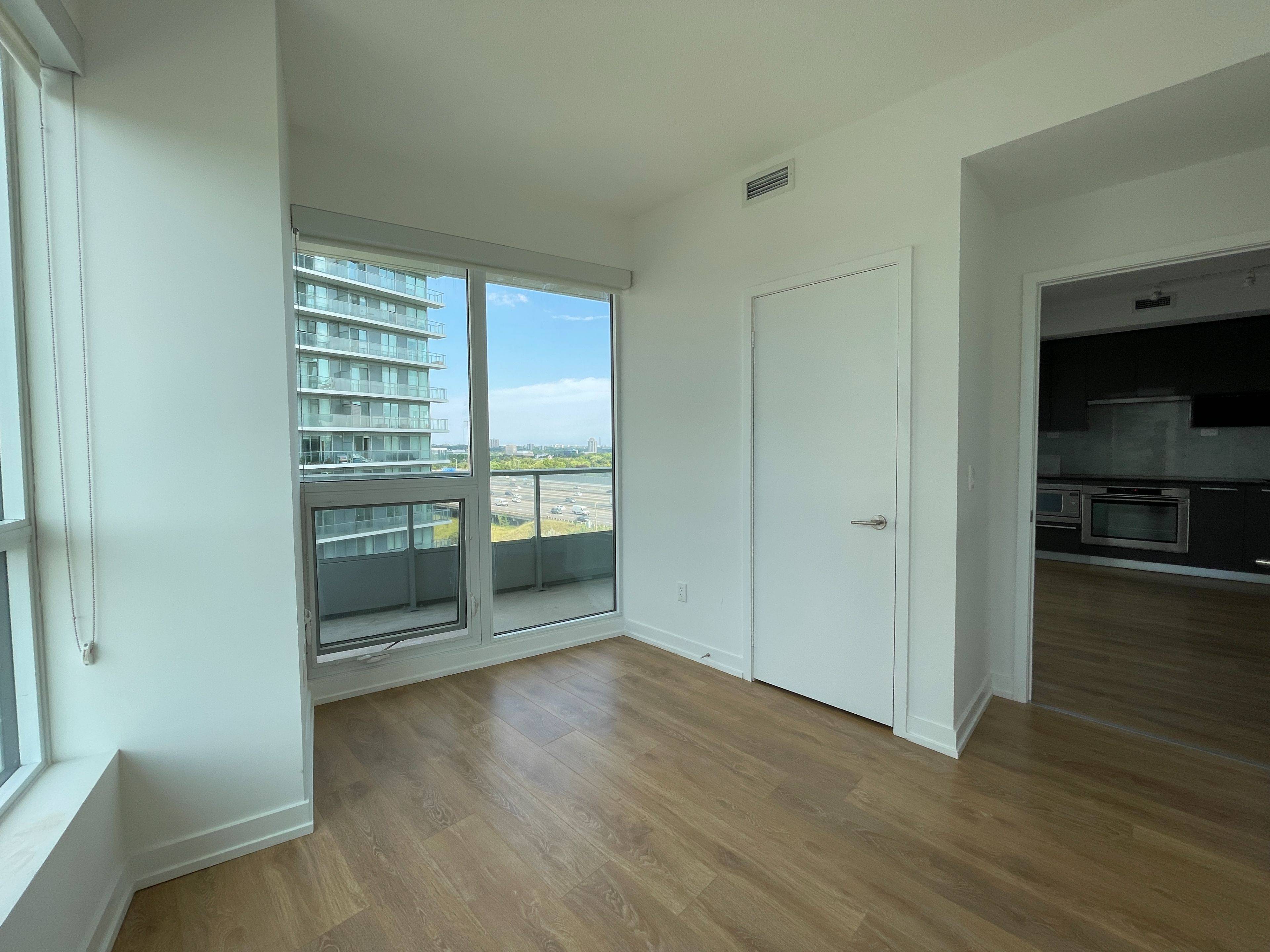 Toronto C15, ON M2K 0E3,115 Mcmahon DR #705