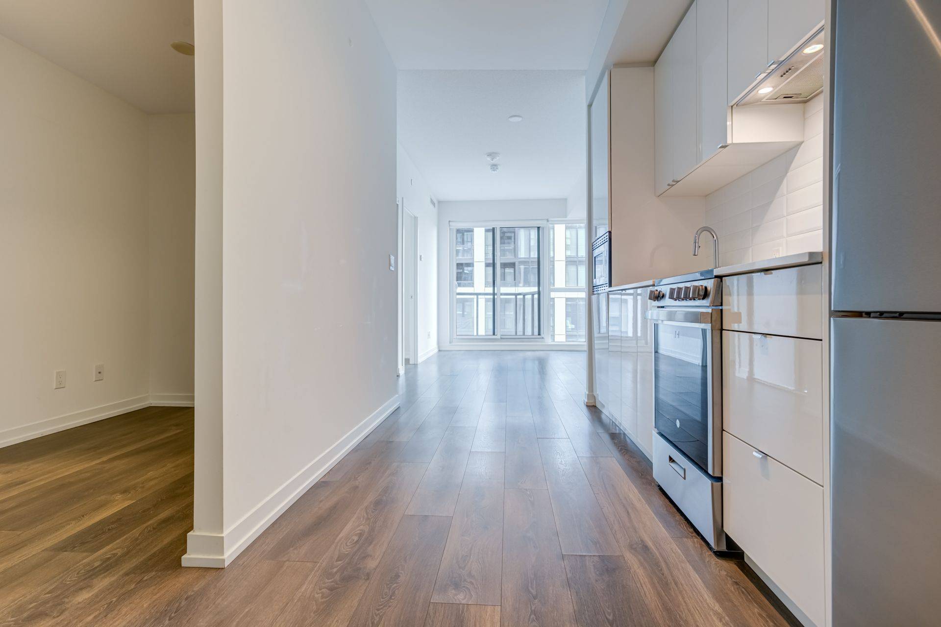 Toronto C01, ON M6K 0B2,49 East Liberty ST #1701
