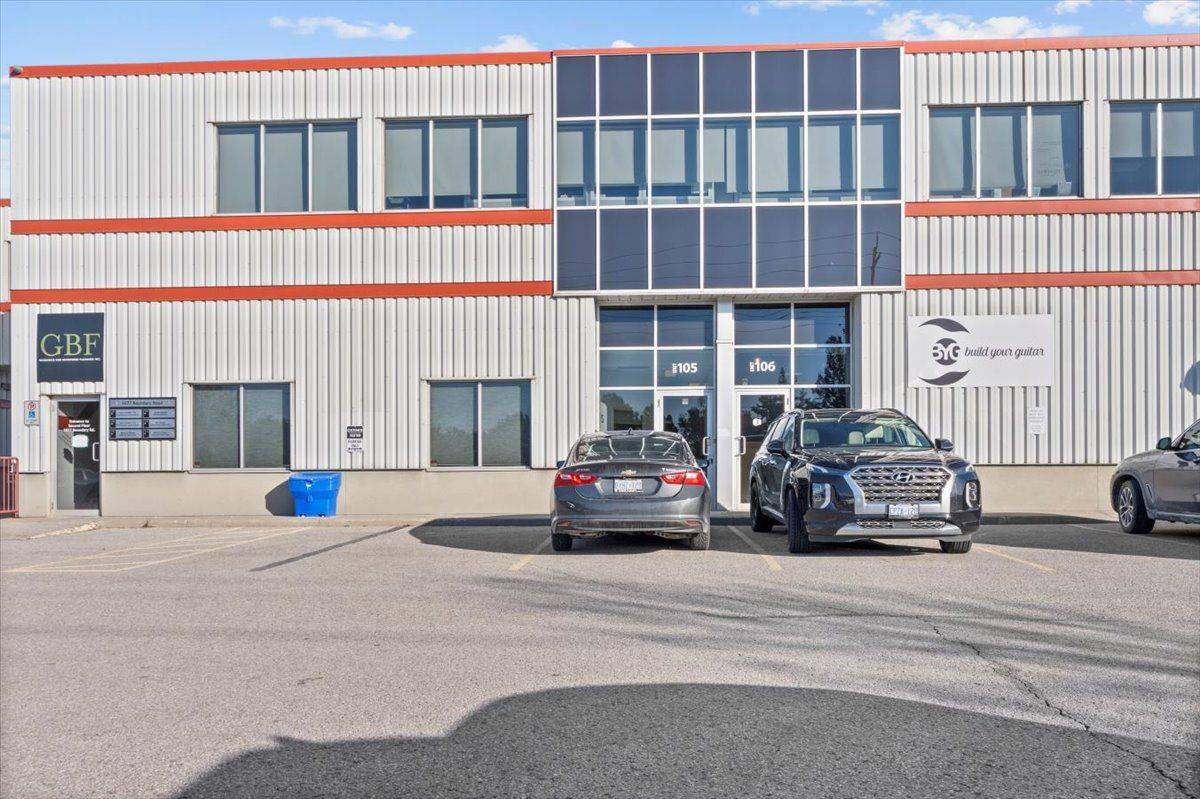 Oshawa, ON L1J 8P8,1077 Boundary RD #106