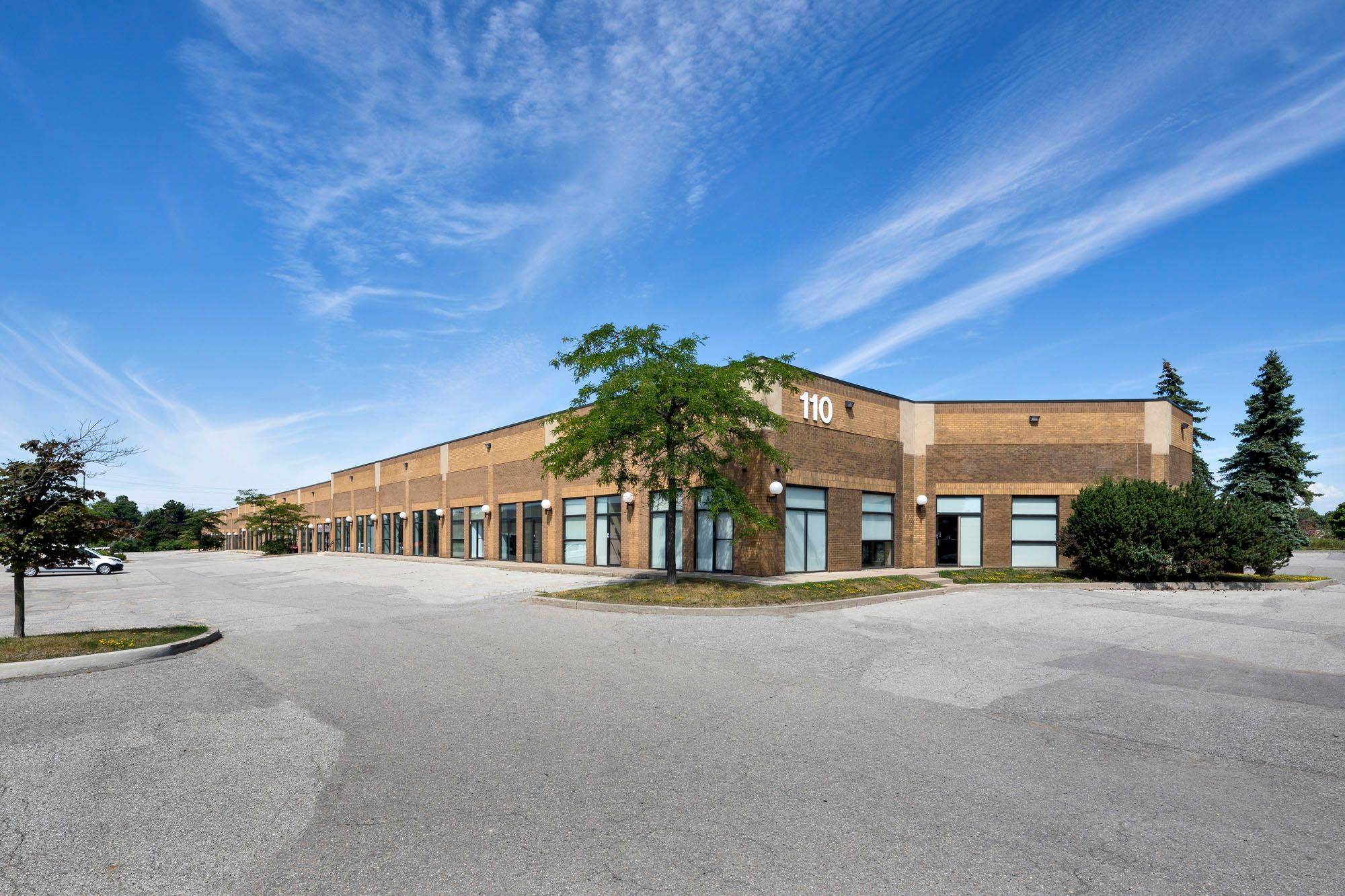 Whitby, ON L1N 8Y7,110 Scotia CT ##29-32