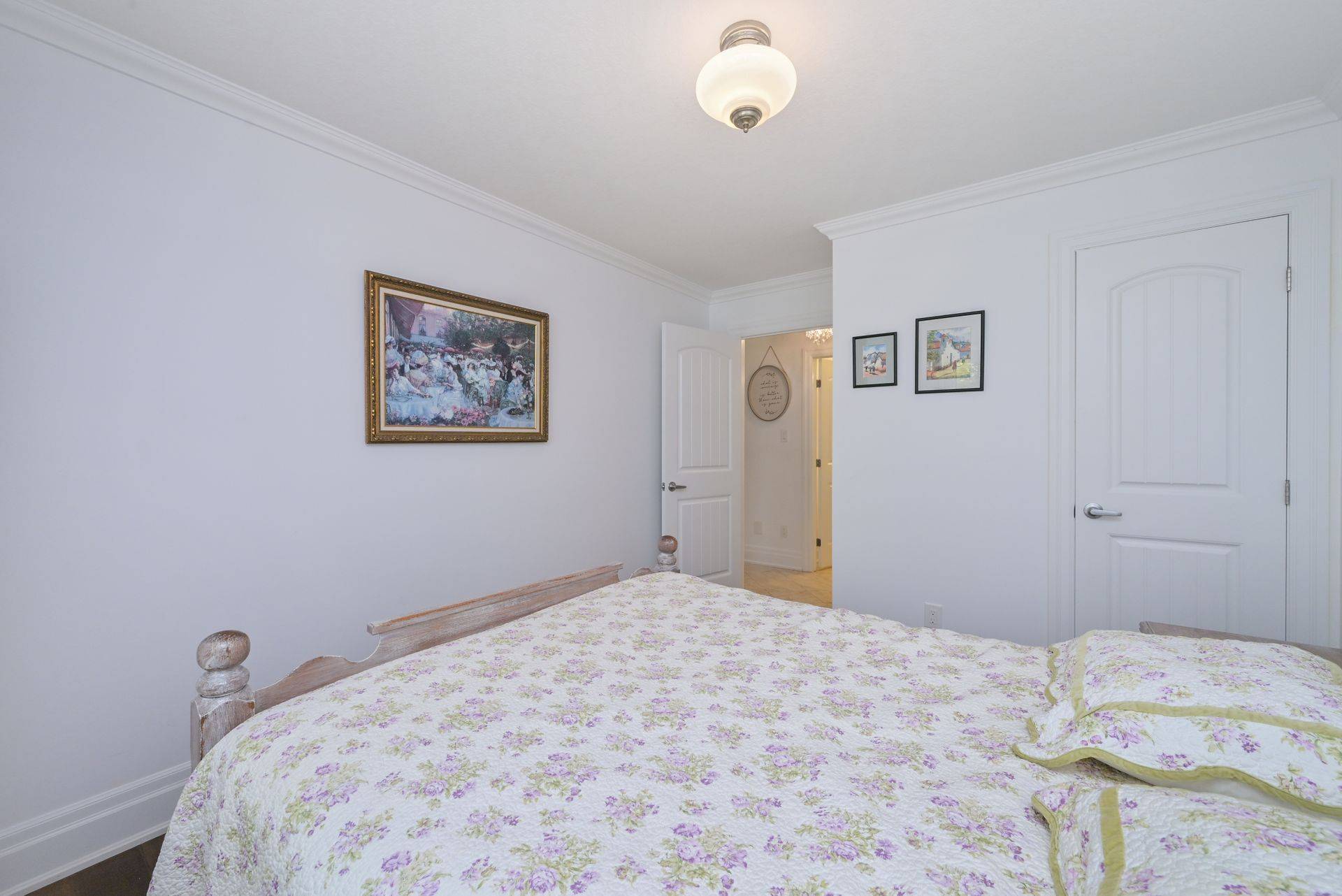 Wasaga Beach, ON L9Z 0E6,37 Garden Grove CRES